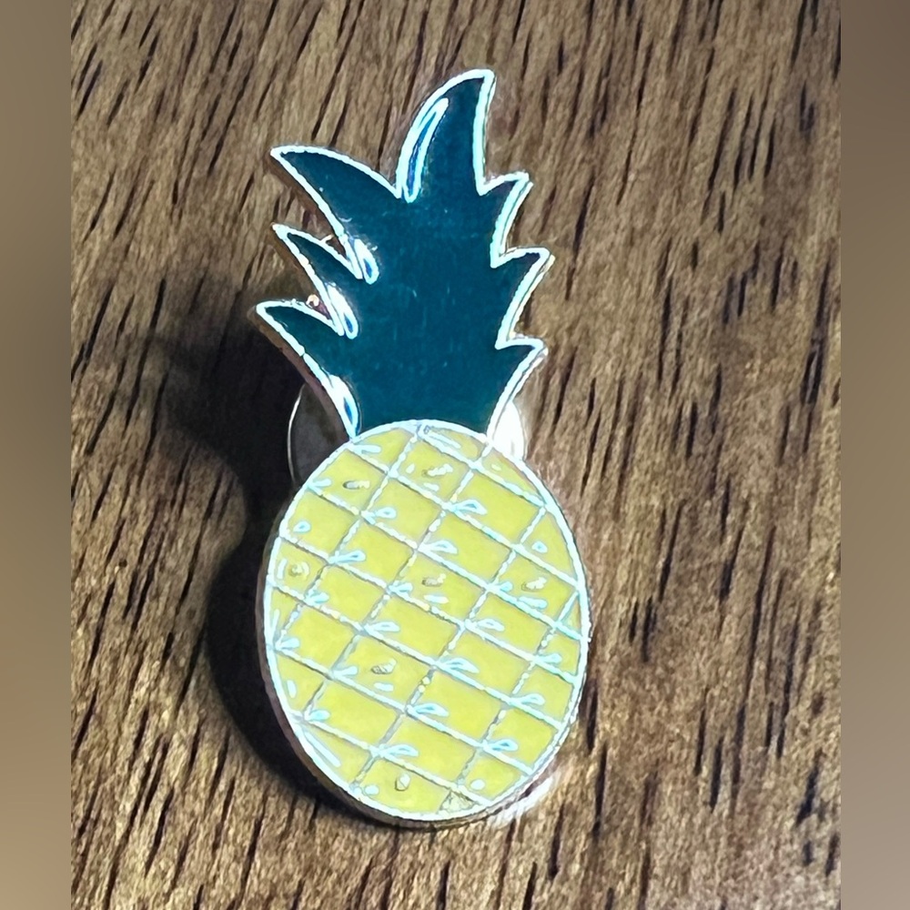 *5/$15* NEW - Pineapple Enamel Pin